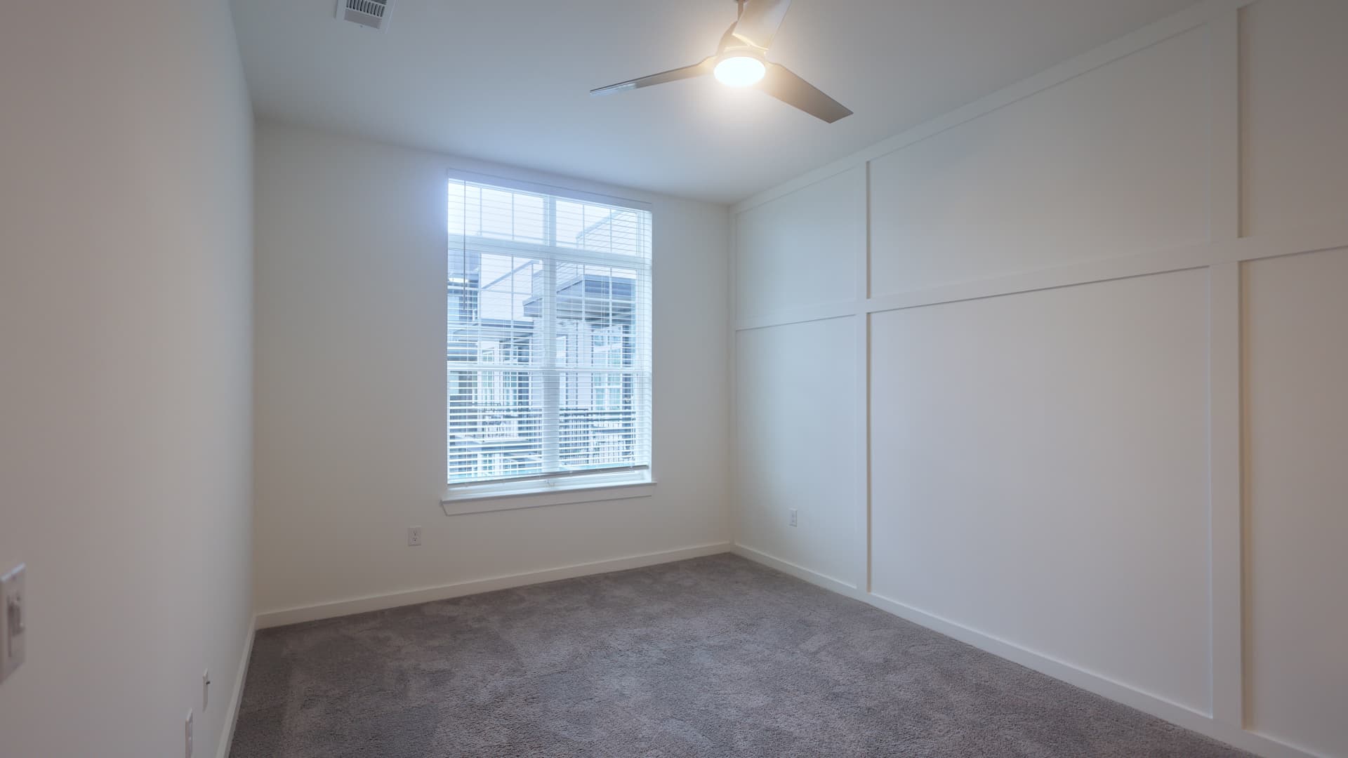 Lyric Sugar Hill Apartments 3 of 11