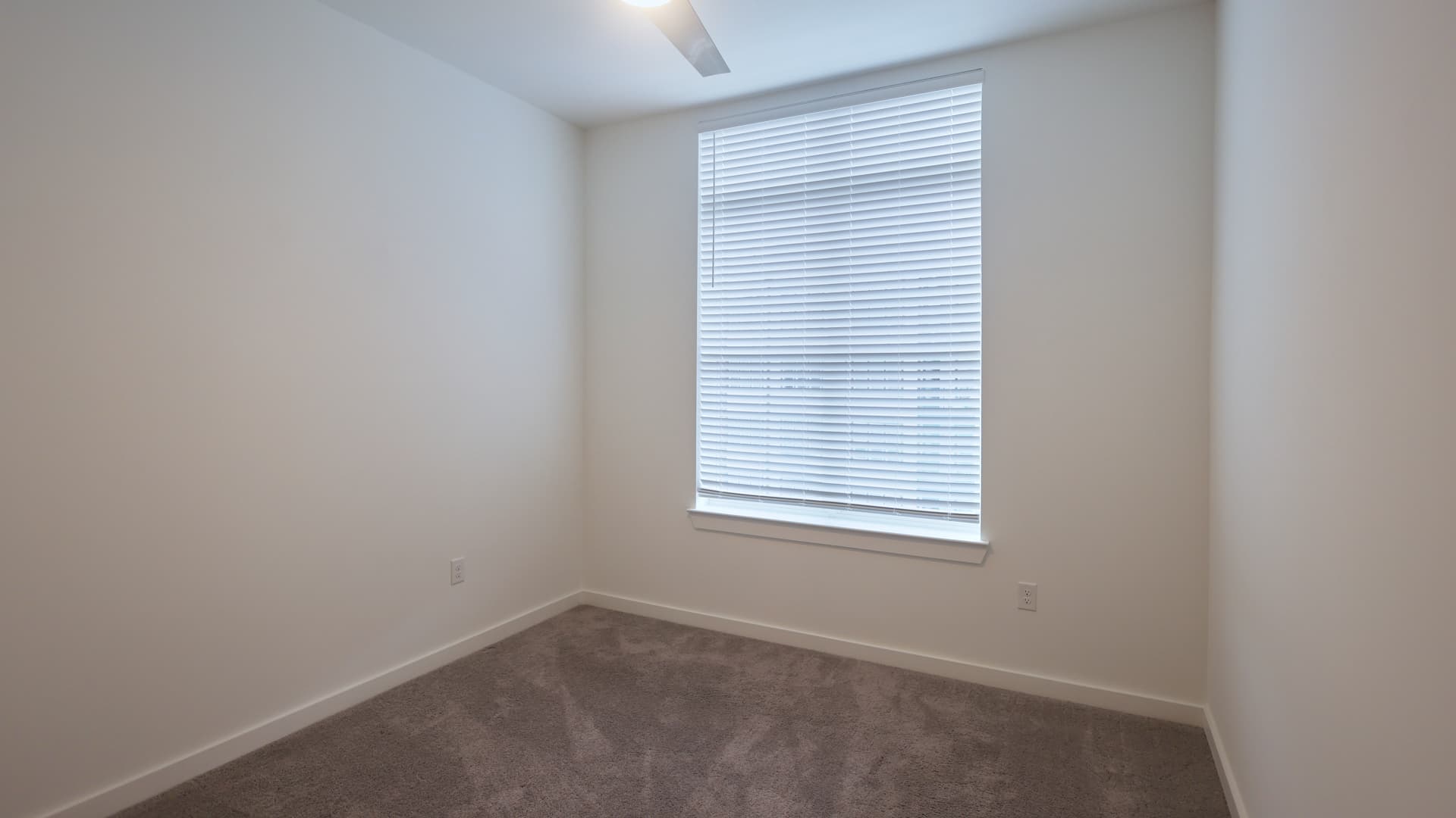Lyric Sugar Hill Apartments 5 of 11
