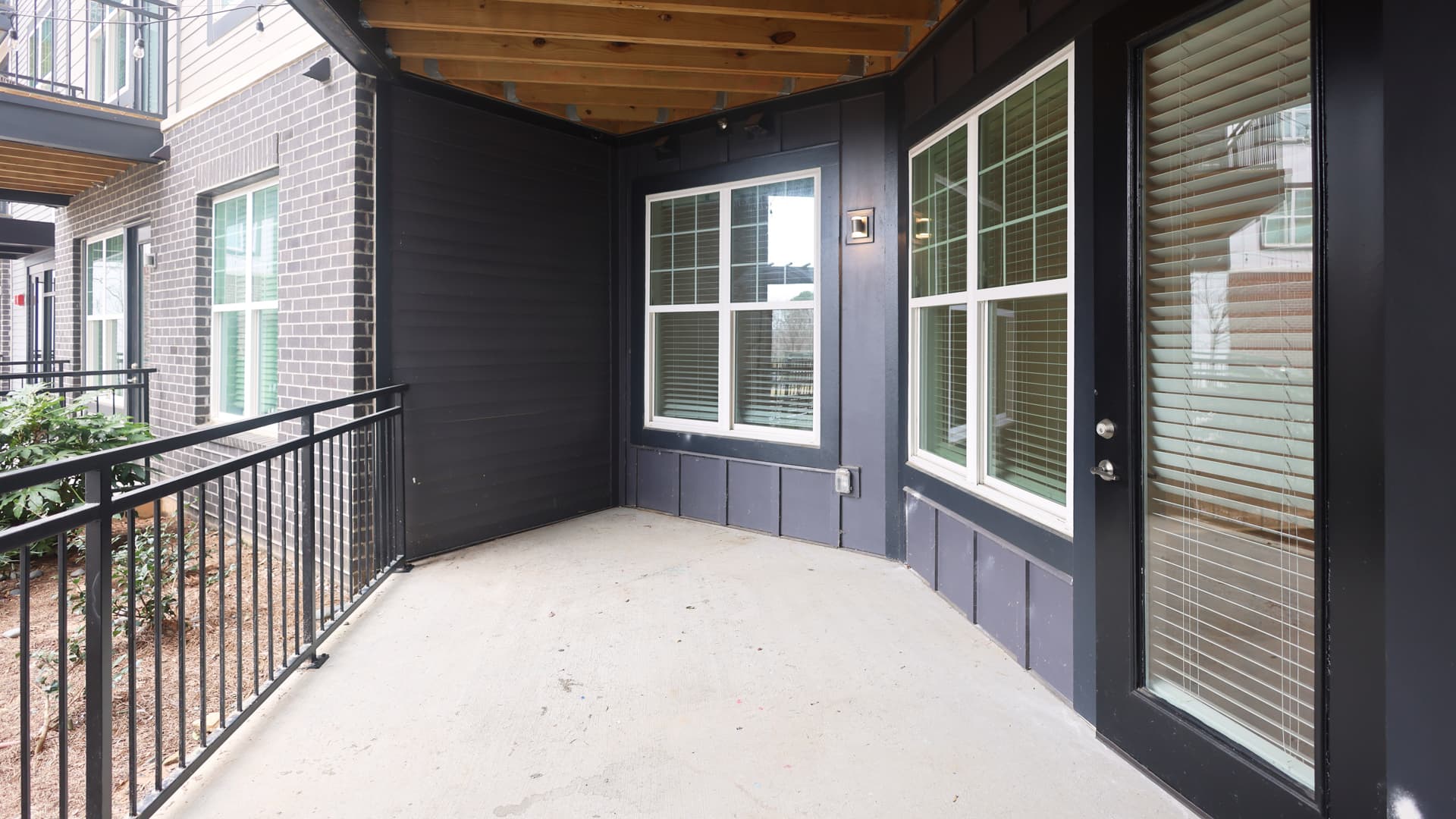 Lyric Sugar Hill Apartments 4 of 11