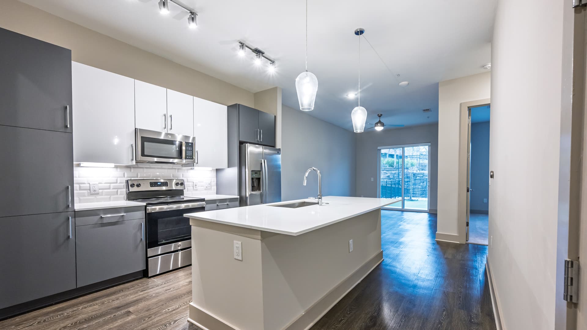 Stillhouse Vinings Apartments 1 of 7