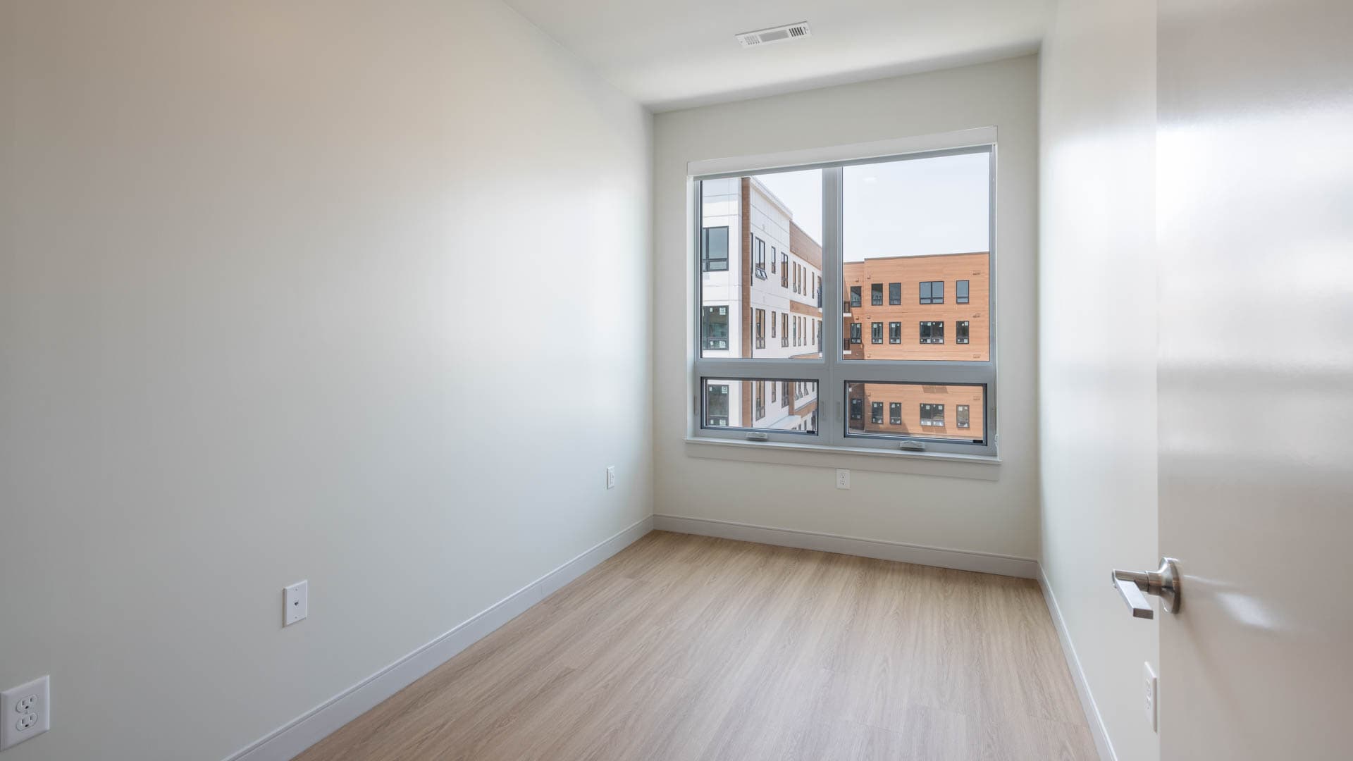 The Basin Apartments 6 of 7