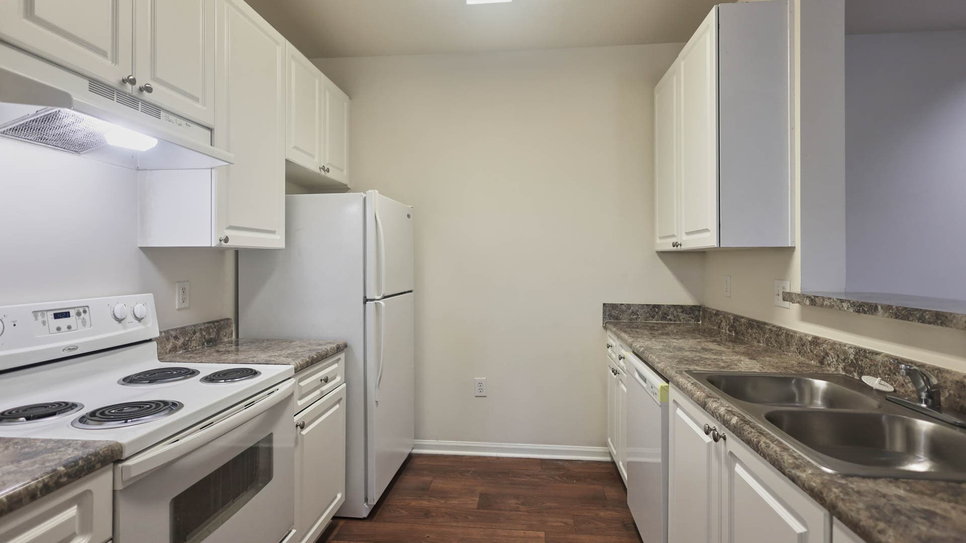 Summit Crossing Apartments 7 of 11