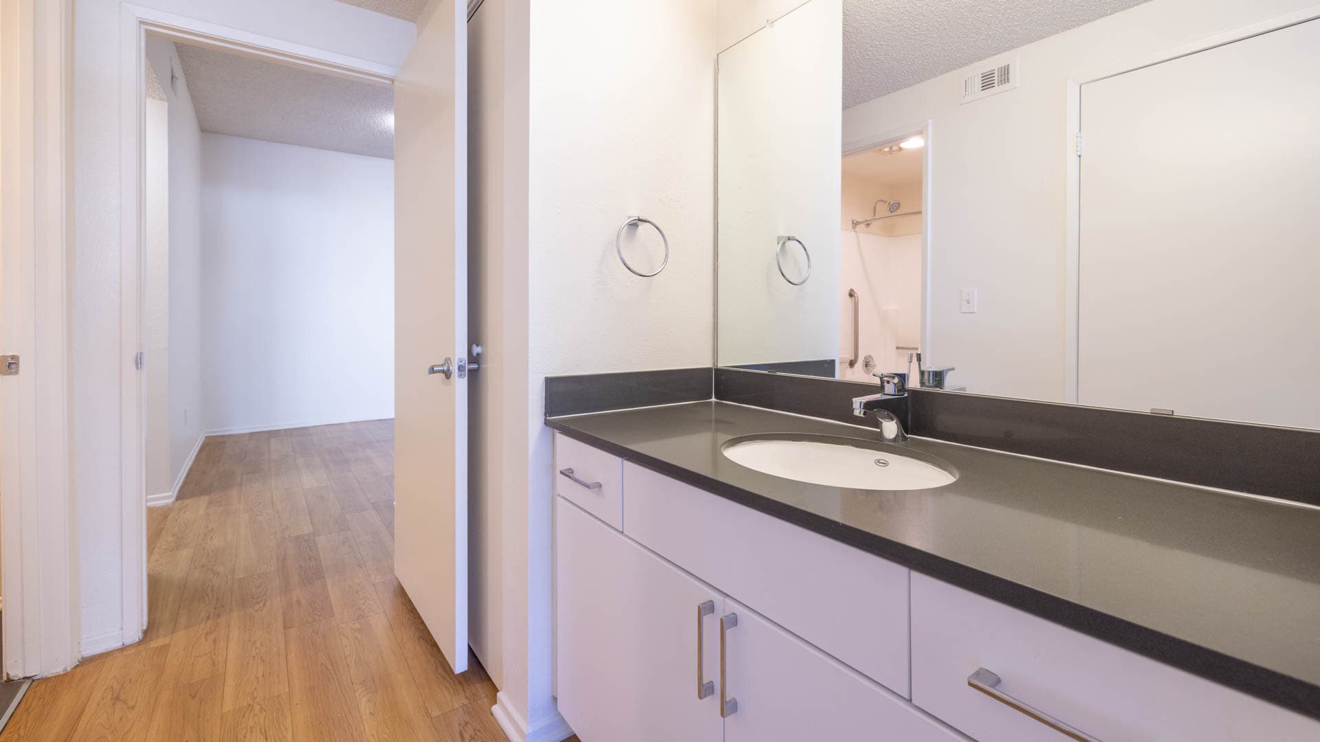 Northglen Apartments 1 of 9