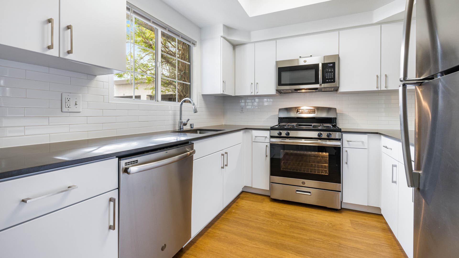 Northglen Apartments 7 of 30