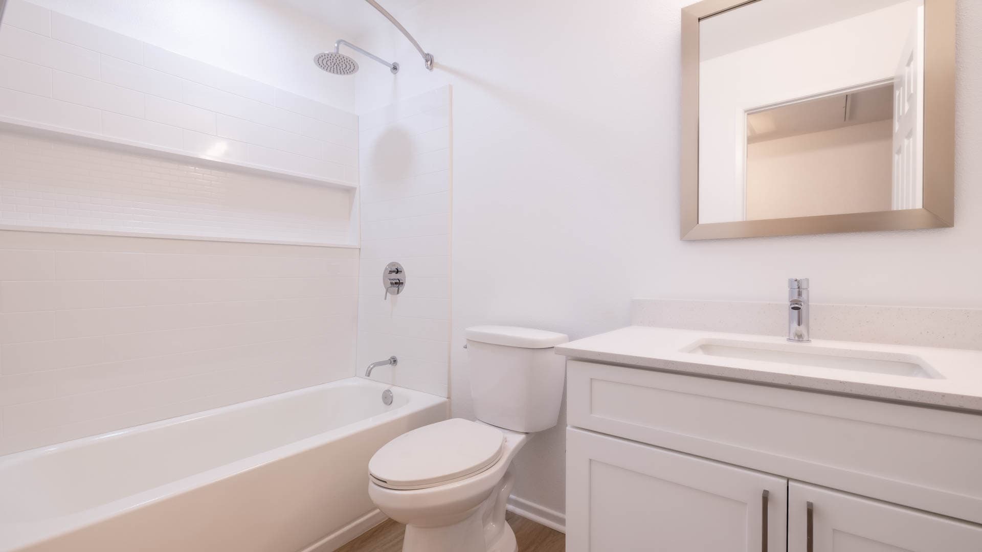 Oak Park Apartment Homes 1 of 10