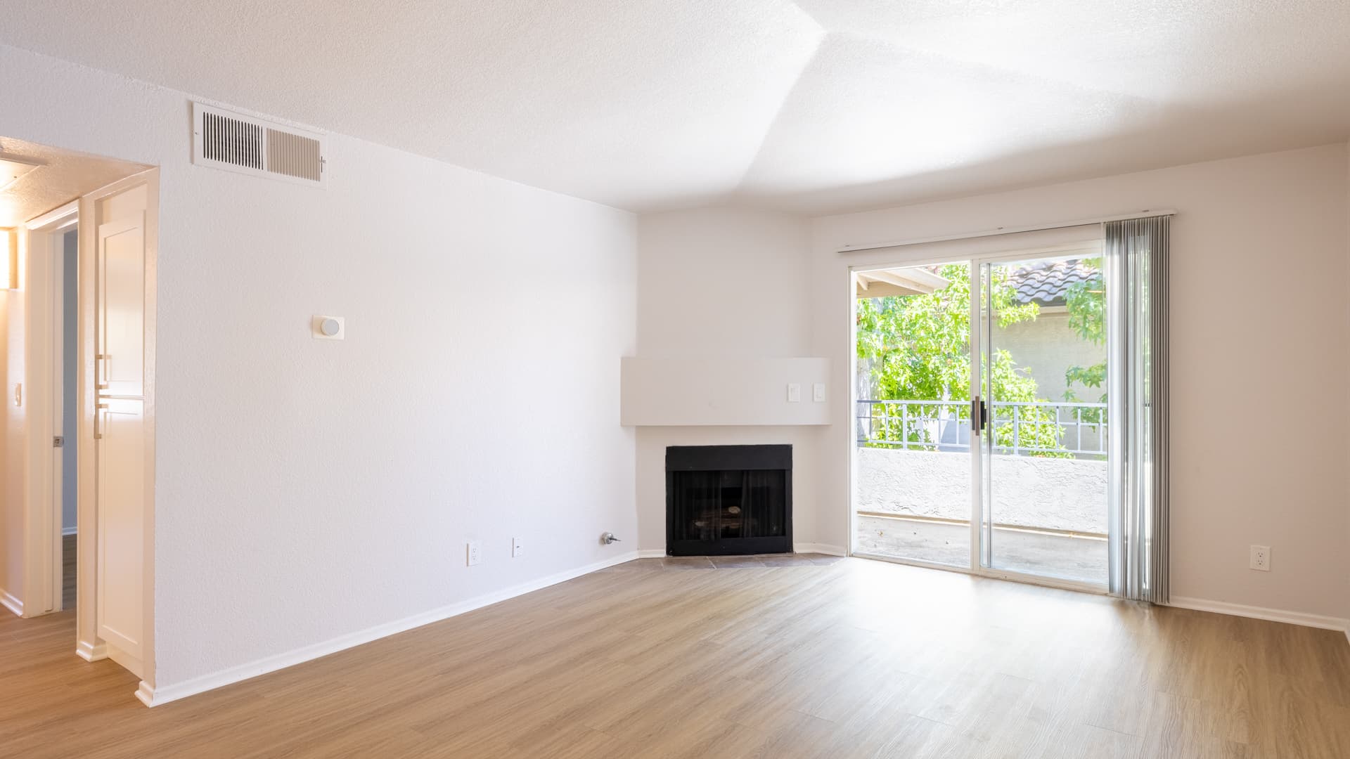 Oak Park Apartment Homes 9 of 13