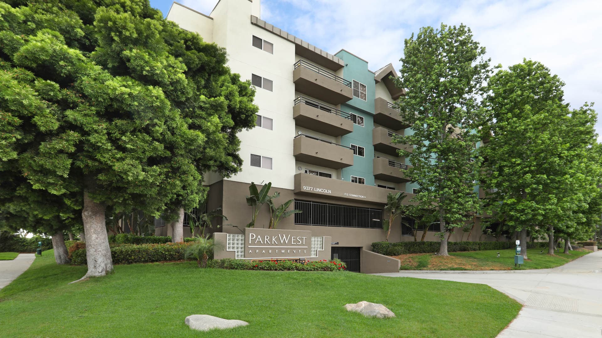 Park West Apartments 3 of 35