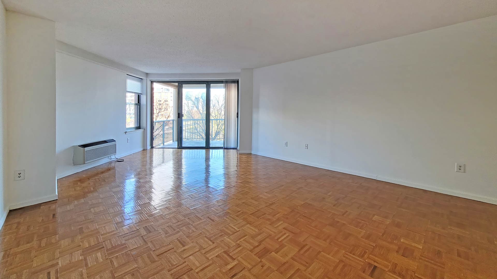 Portside Towers Apartments 5 of 6