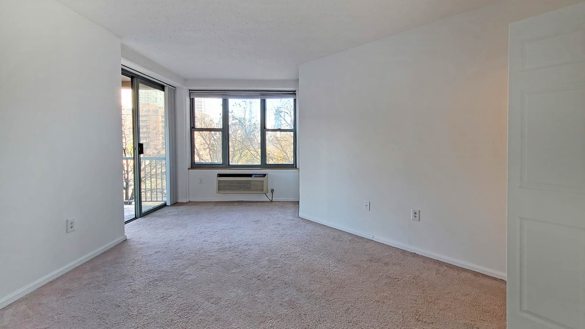 Portside Towers Apartments 3 of 6