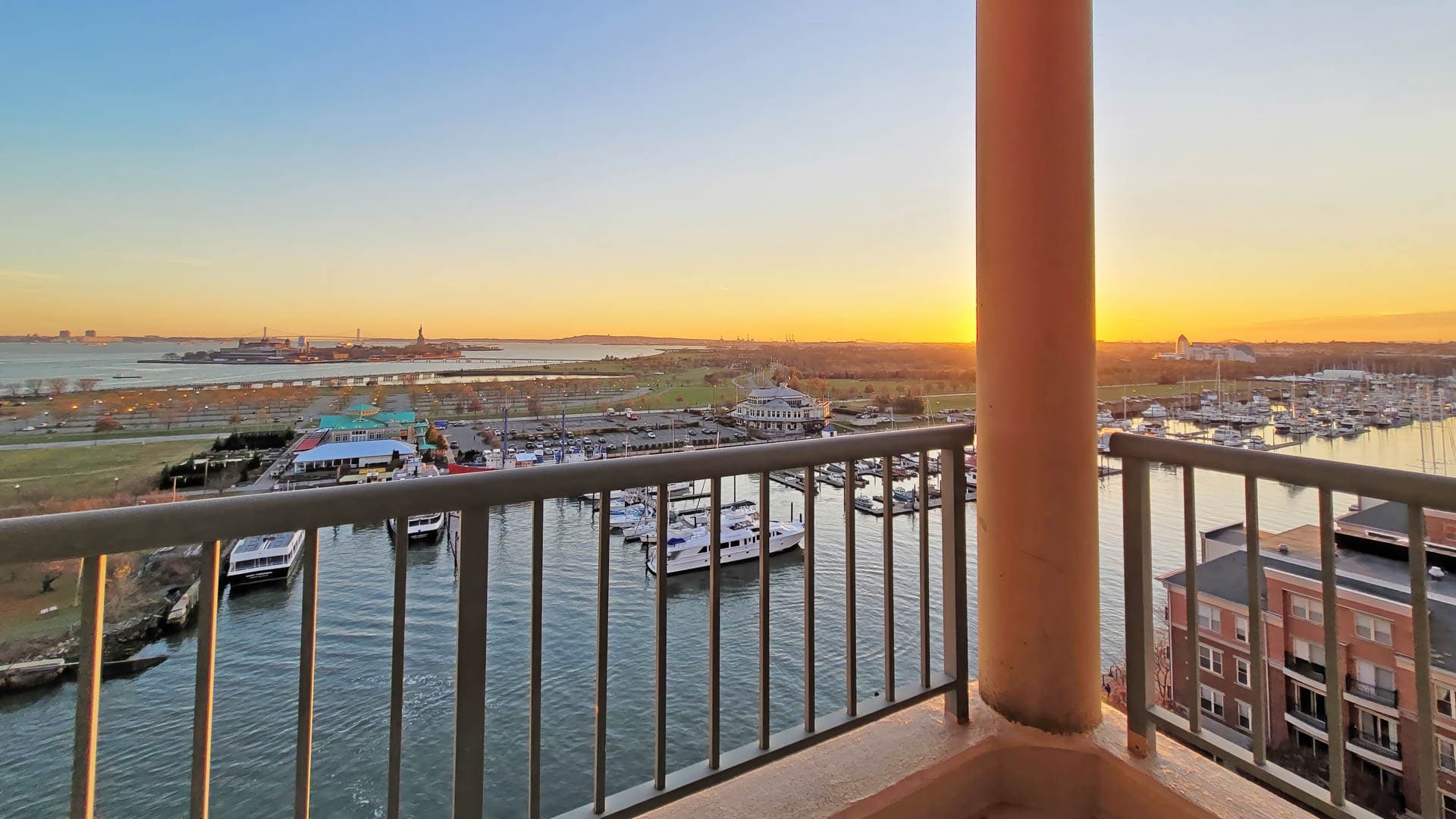 Portside Towers Apartments 1 of 6