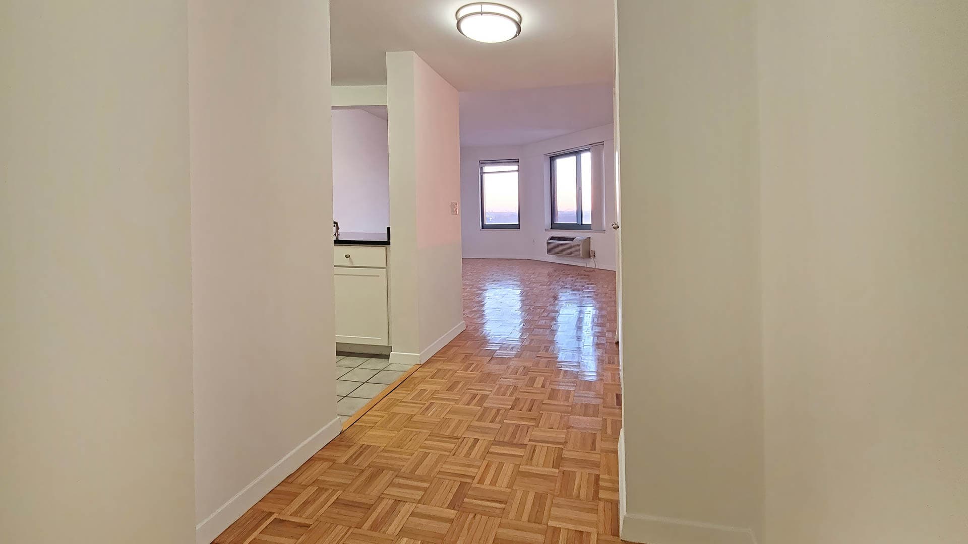 Portside Towers Apartments 3 of 6