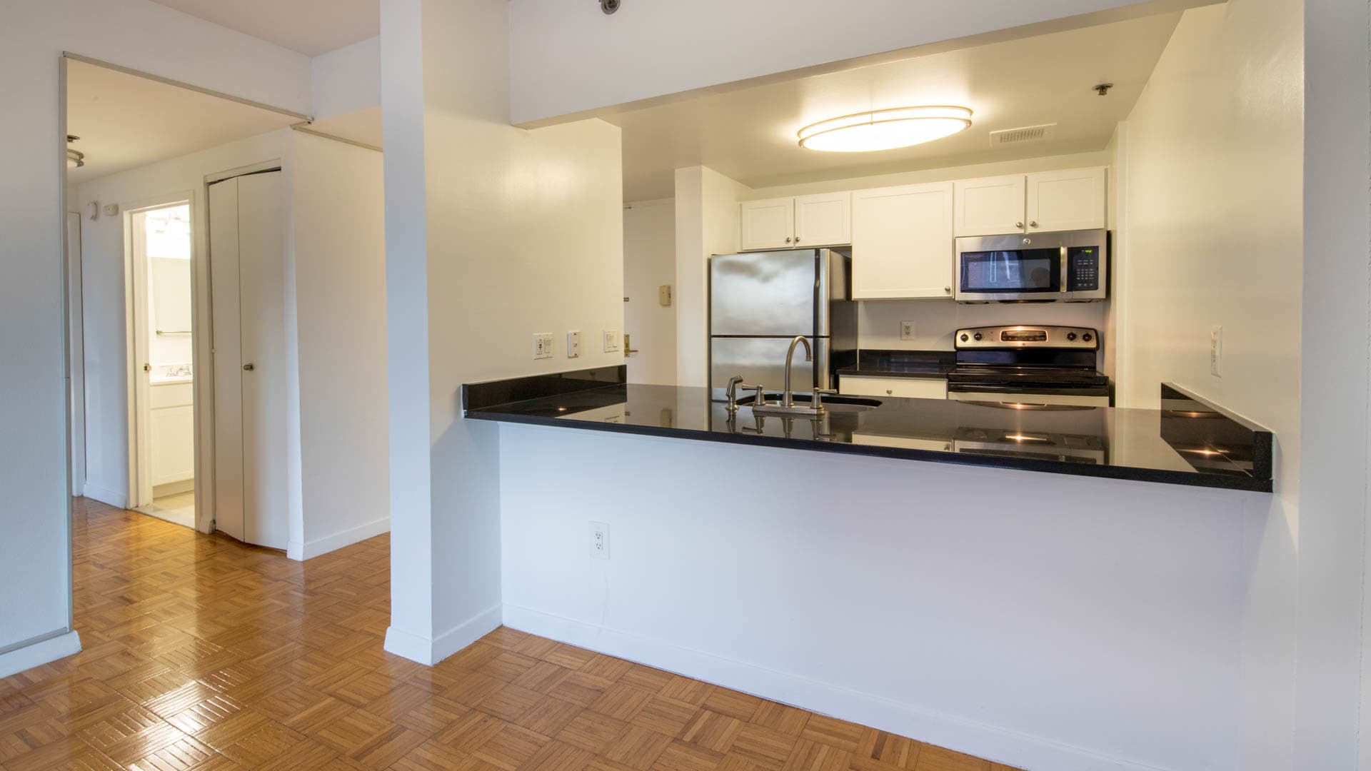 Portside Towers Apartments 7 of 8