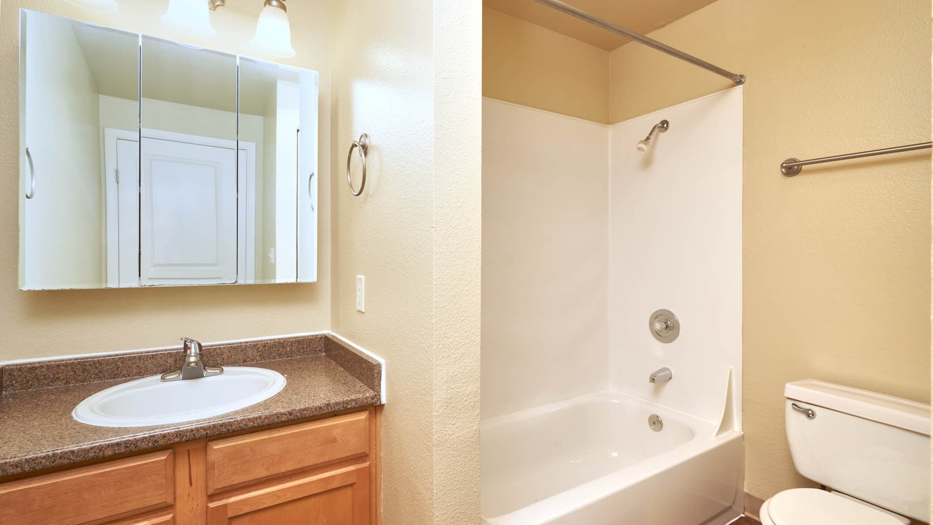 Bellevue Meadows Apartments 2 of 10
