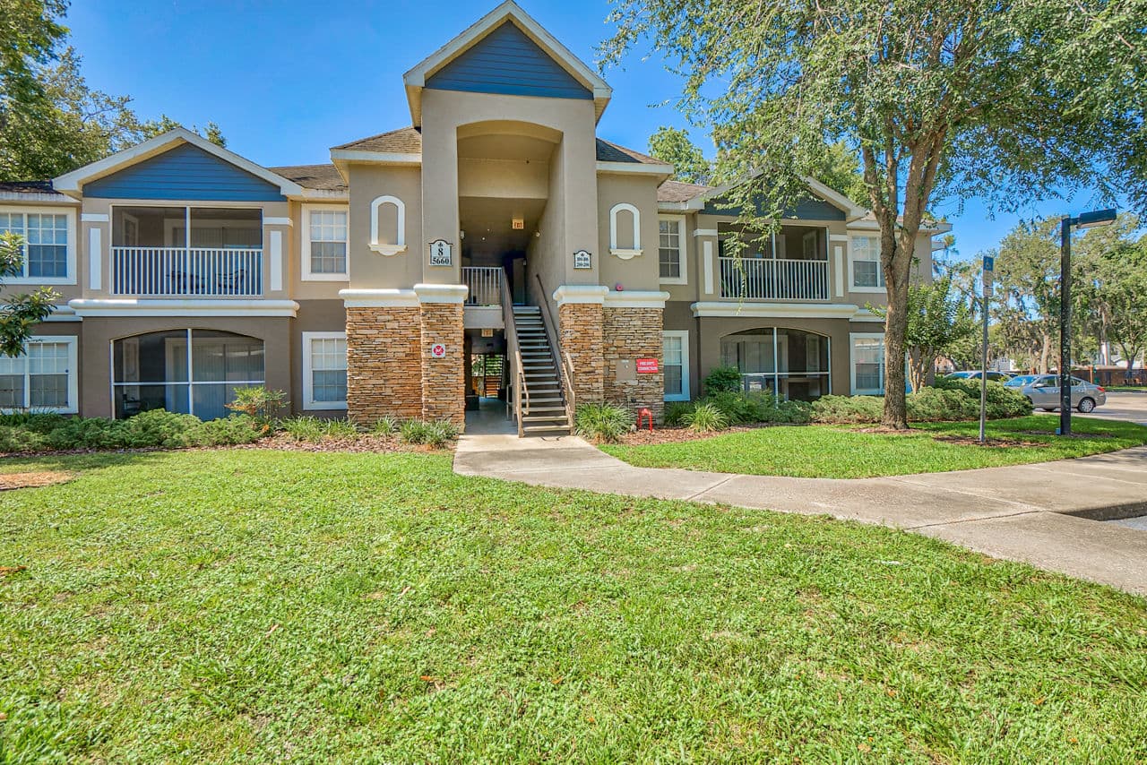 Elmhurst Village Oviedo Fl 3 of 21