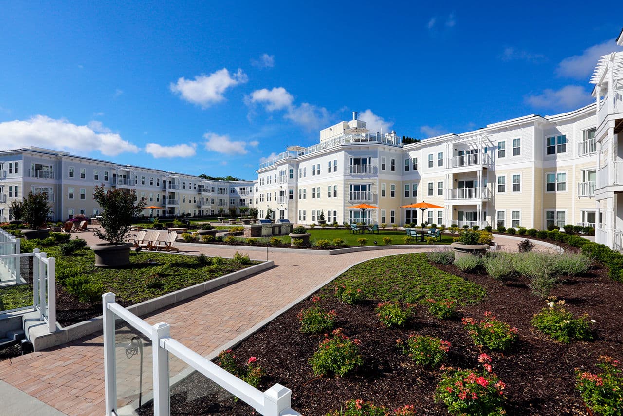 The Shipyard At Port Jefferson Harbor Apartments Port Jefferson Ny 9 of 31