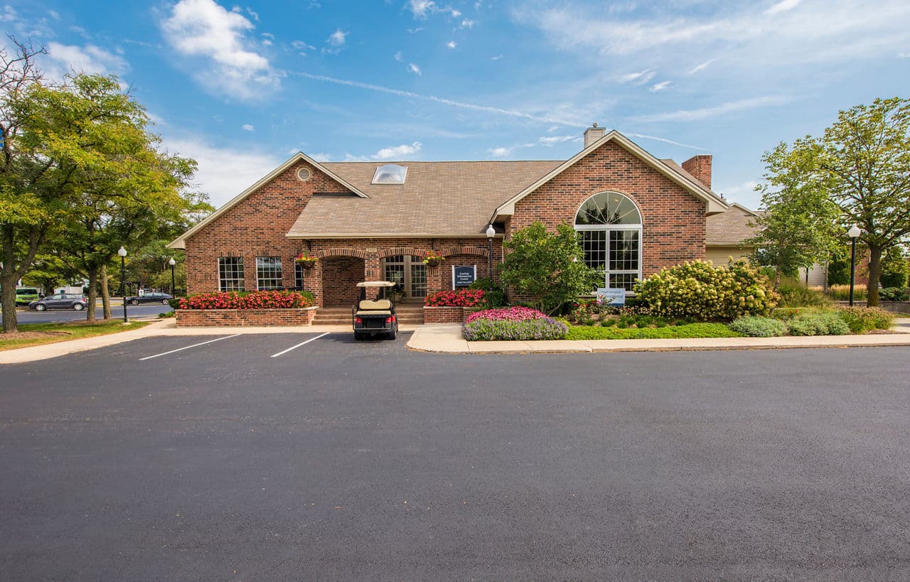 Martins Point Lombard Il 2 of 31