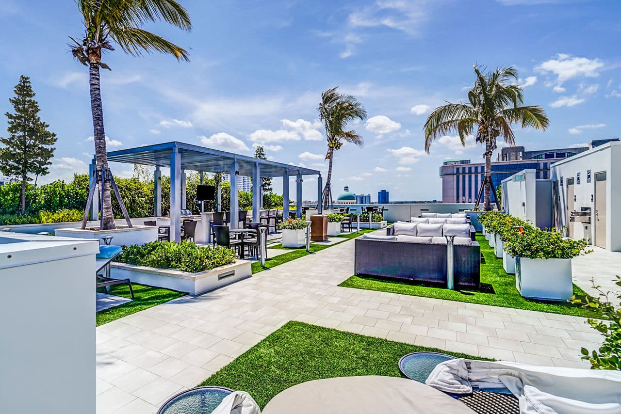 Oversea at Flagler Banyan Square 7 of 24