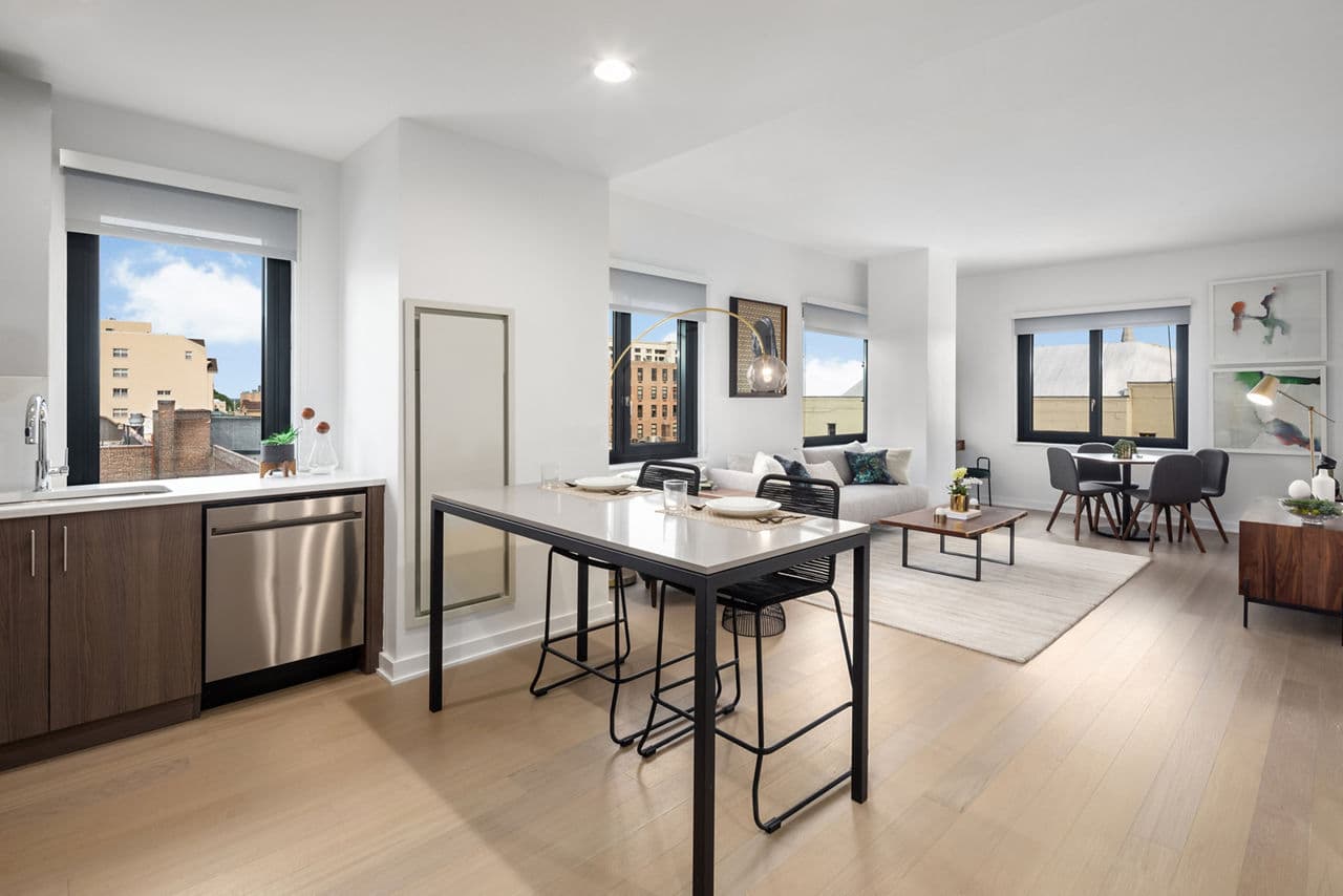 360 Huguenot New Rochelle Ny 13 of 17