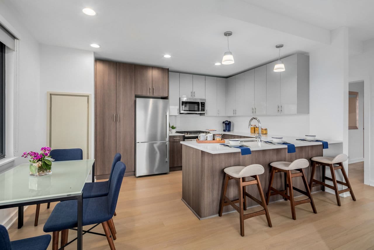 360 Huguenot New Rochelle Ny 14 of 17