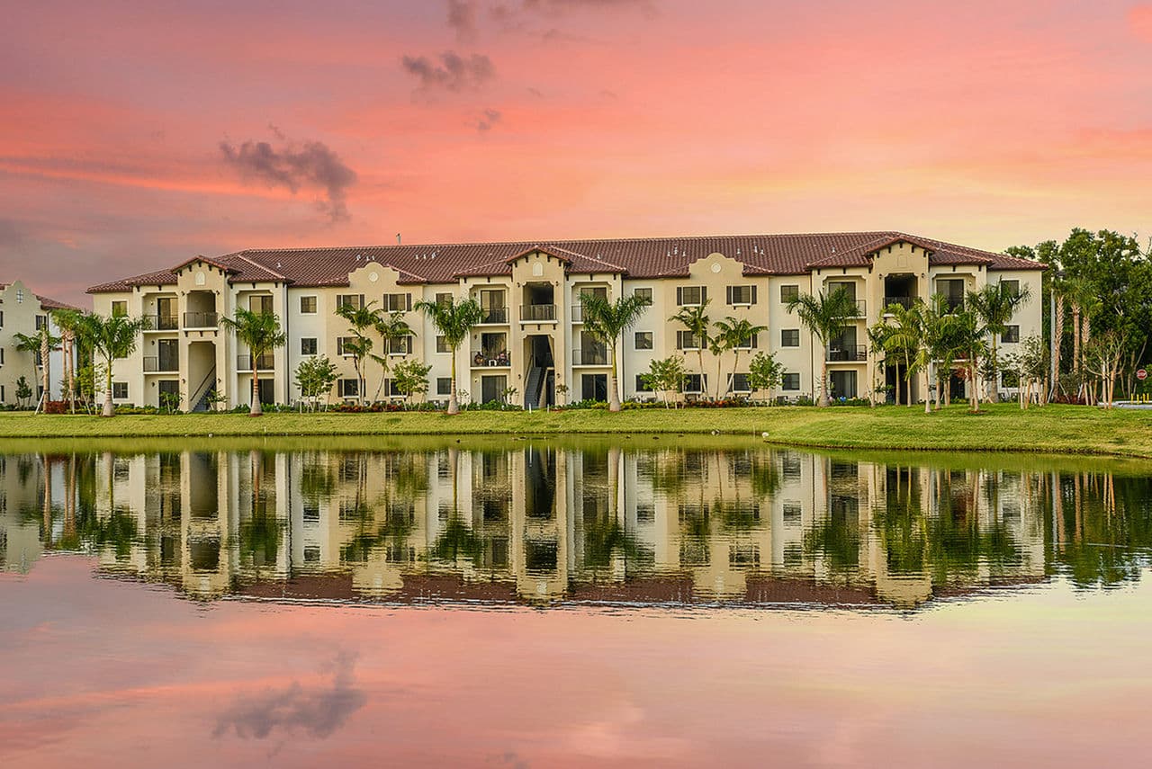 Celebration Pointe 16 of 37