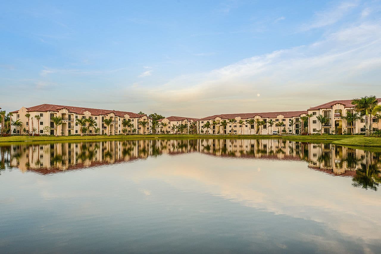 Celebration Pointe 17 of 37