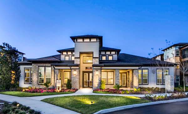 Residences At Lake Park Lutz Fl 4 of 16