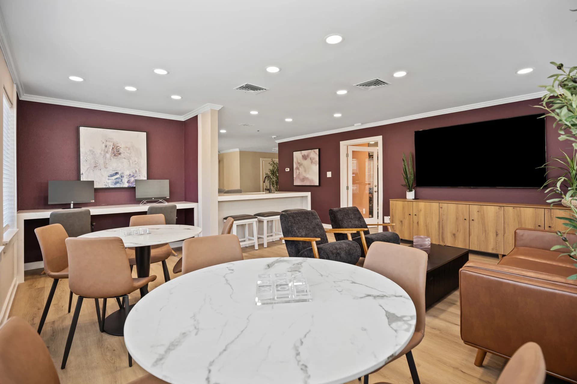 Oak City Apartments 1 of 8