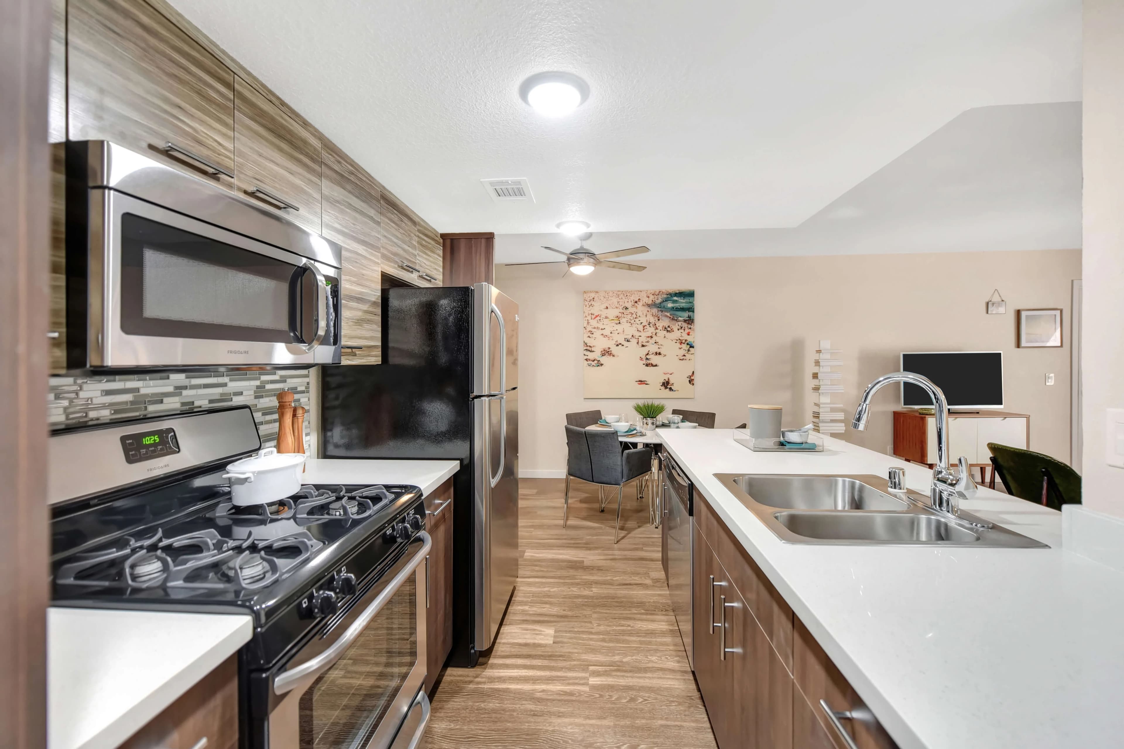 The Lexington Apartment Homes 4 of 4