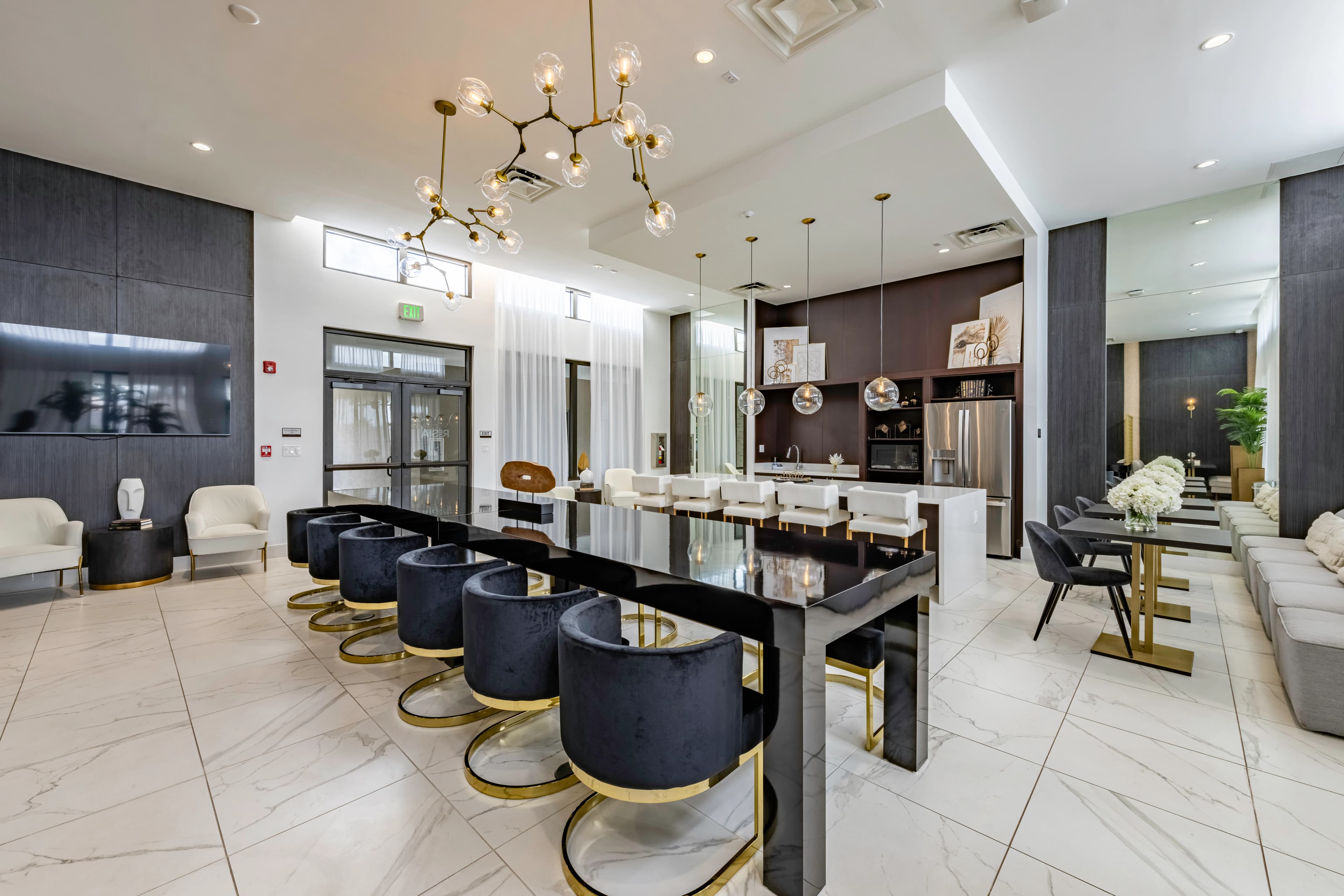 Resia Biscayne Drive 2 of 6