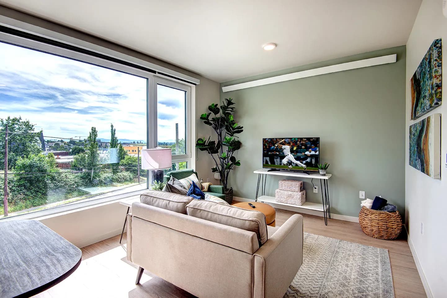 Ivanhoe Village Apartments 2 of 10