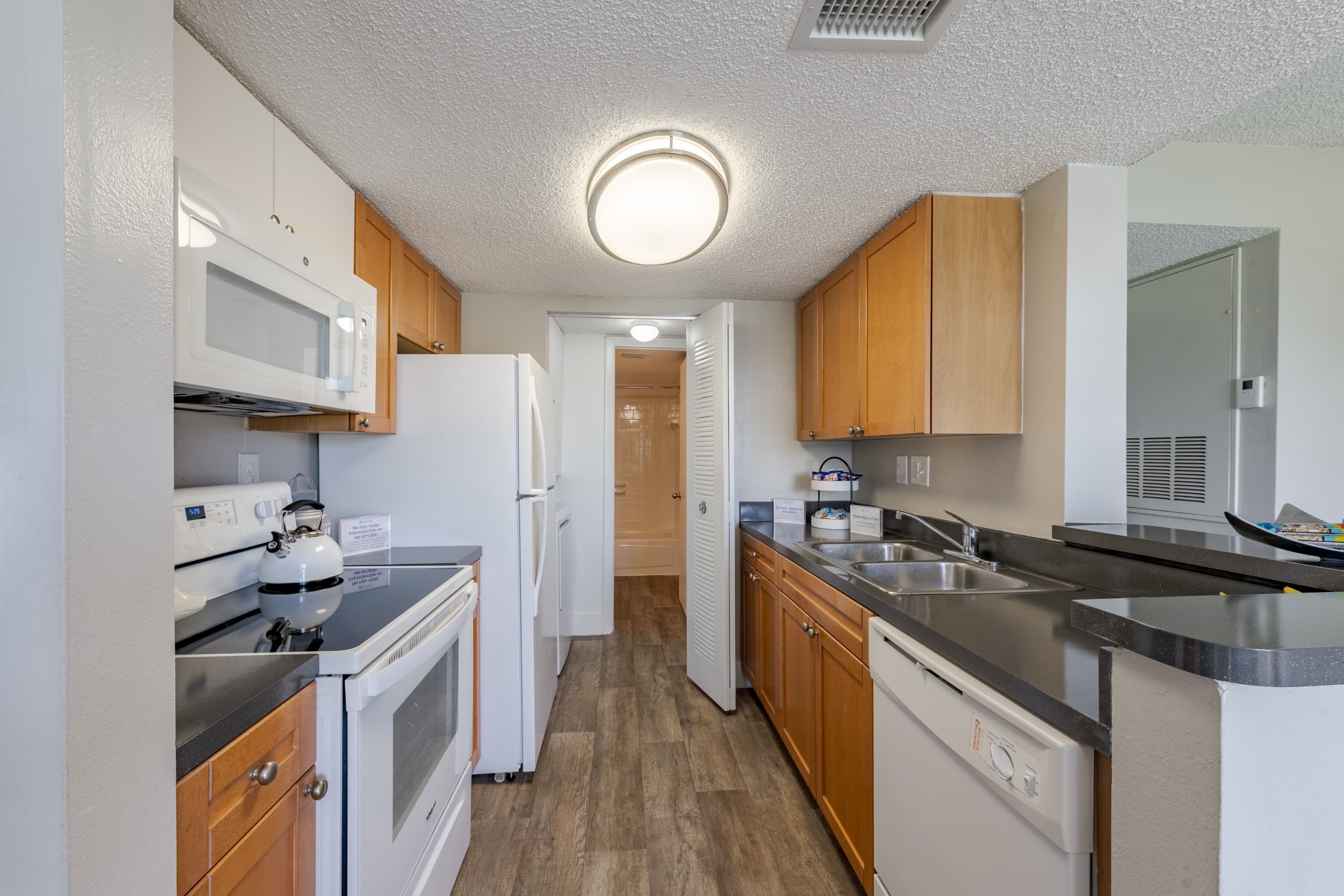 The Landings at Pembroke Lakes 6 of 14