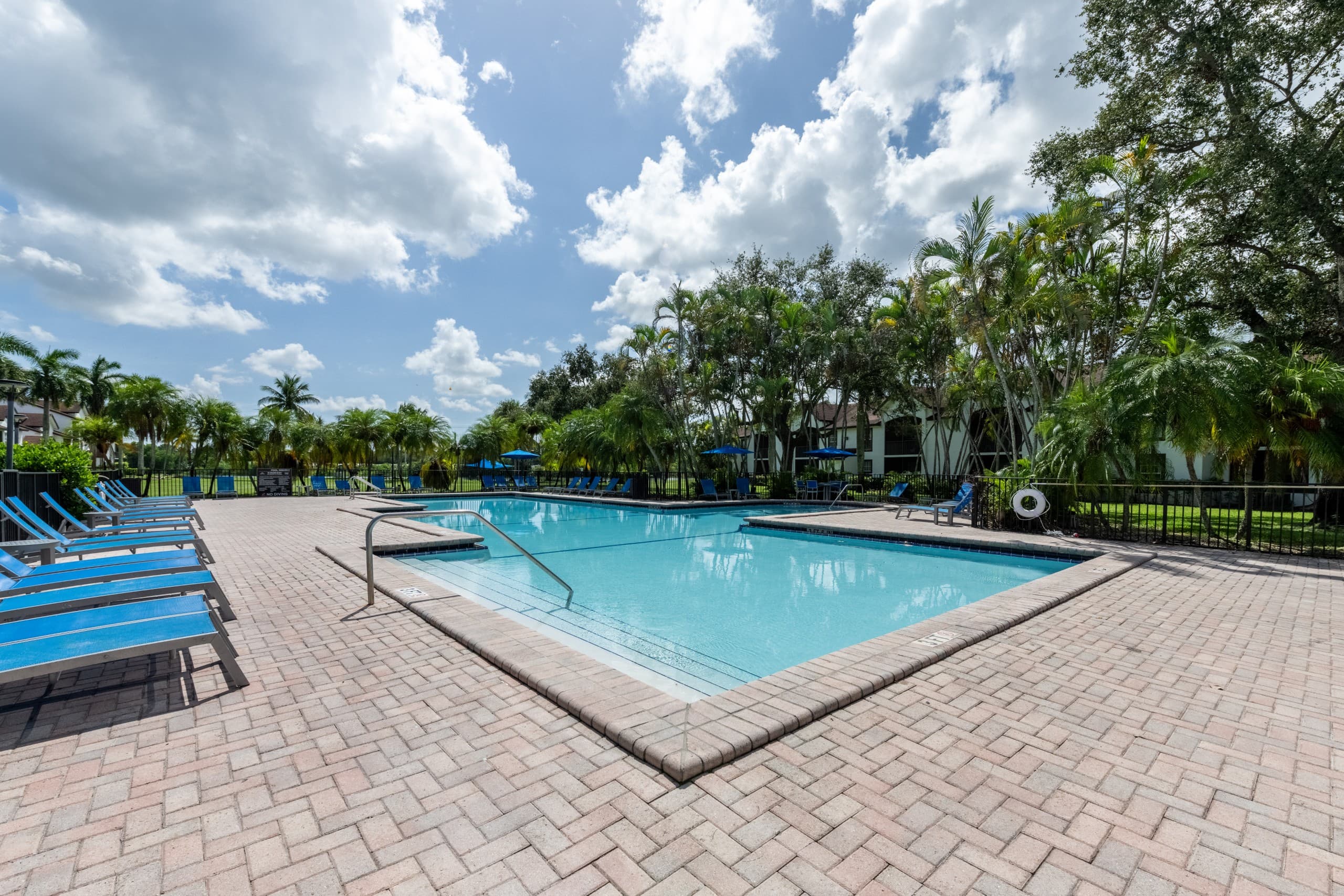 The Landings at Pembroke Lakes 4 of 14