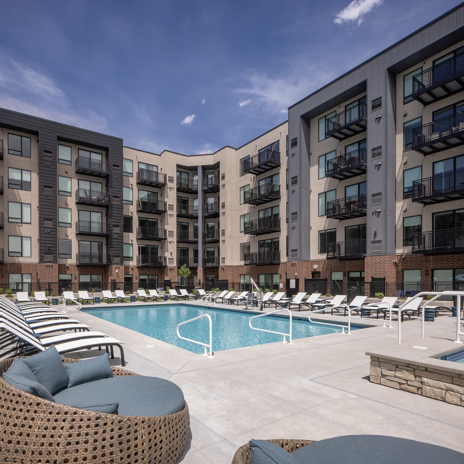 Lyra Apartments 14 of 14