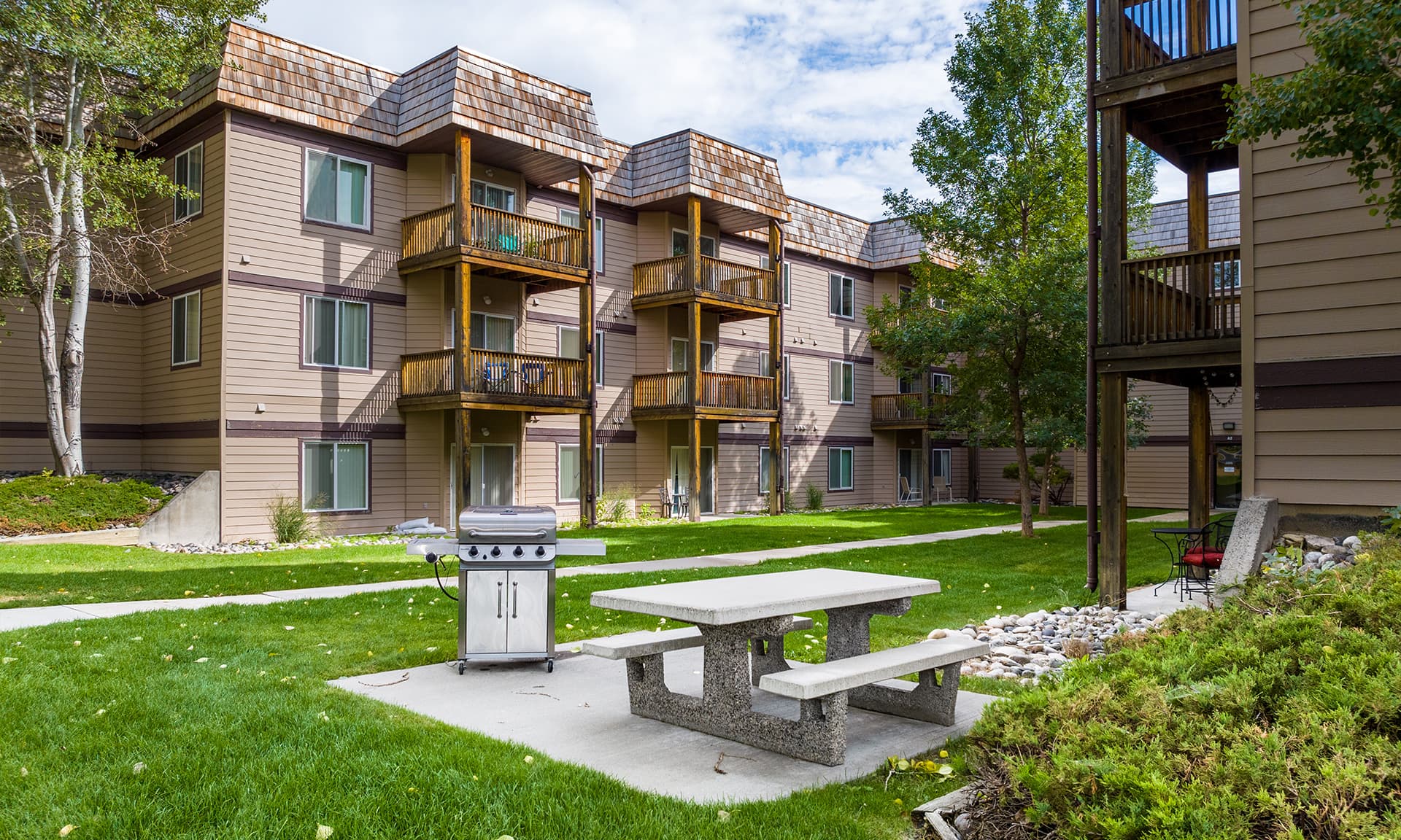 Rocky Meadows Apartments 2 of 5