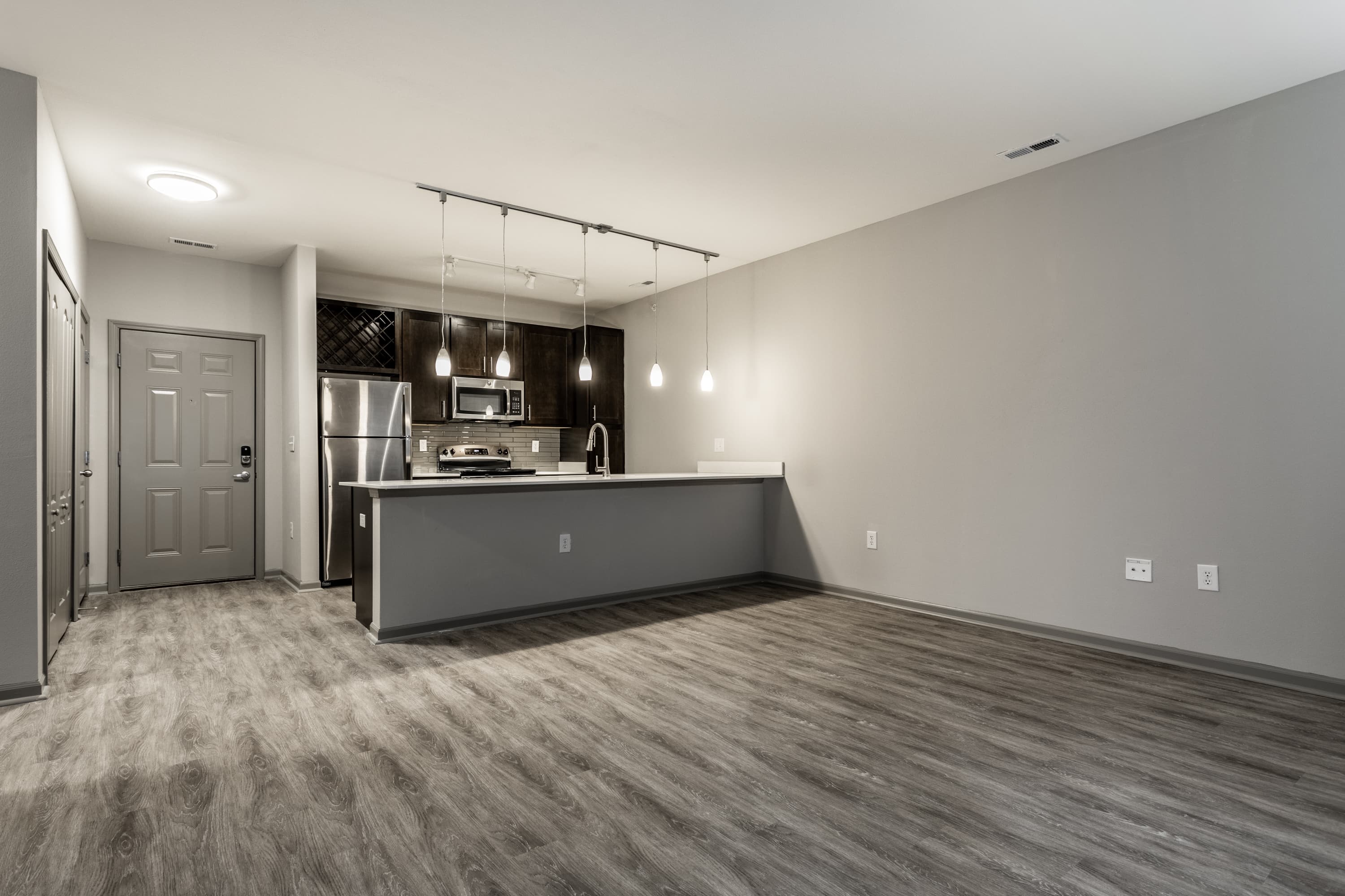 Bella Vista Apartments 5 of 57