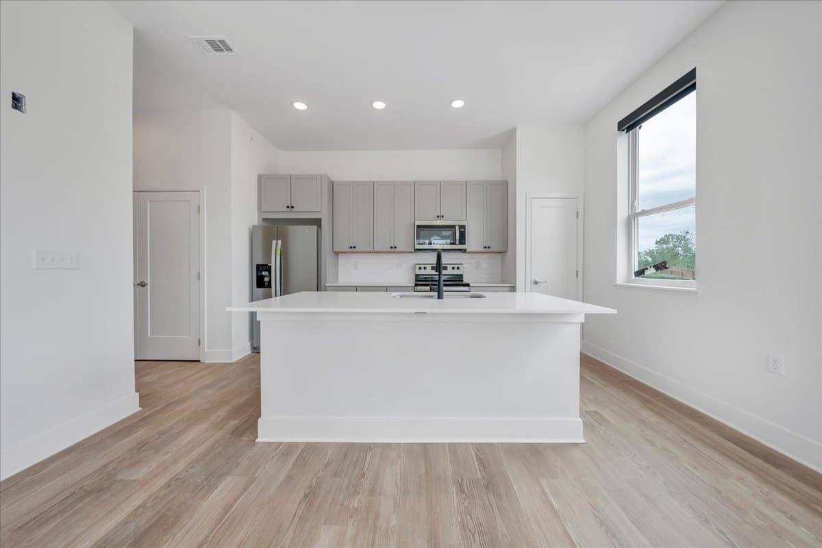 Luxe 360 on Centerpointe 12 of 88