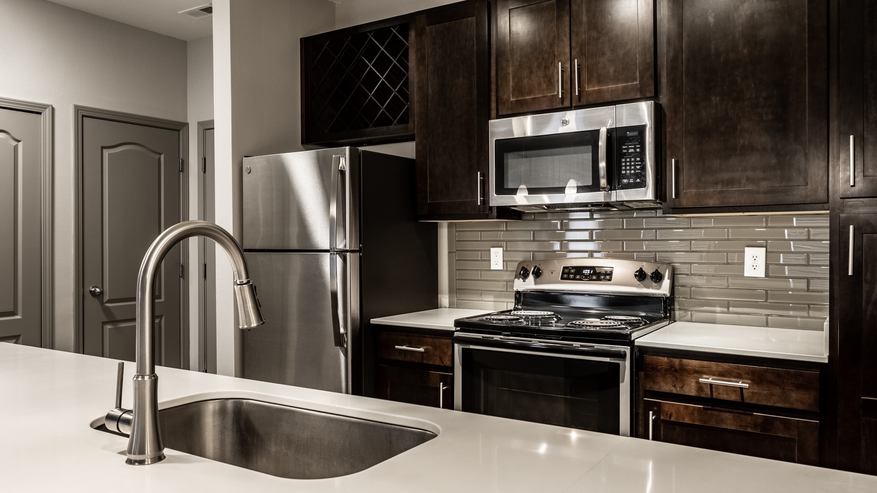 Bella Vista Apartments 4 of 57