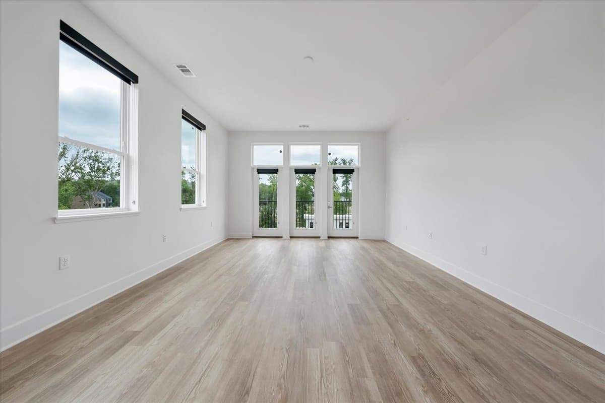 Luxe 360 on Centerpointe 14 of 88