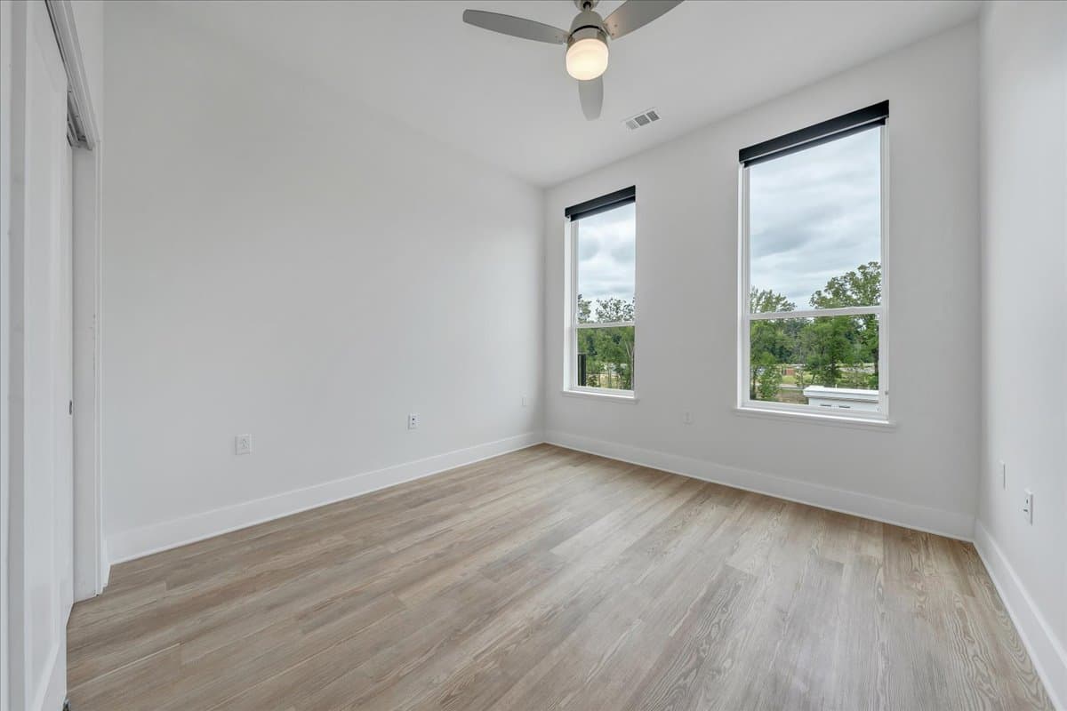 Luxe 360 on Centerpointe 17 of 88