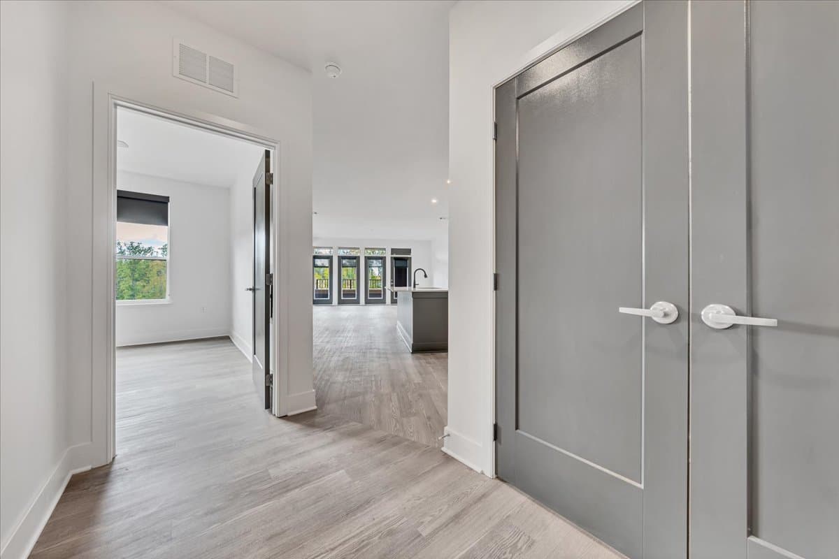 Luxe 360 on Centerpointe 23 of 88