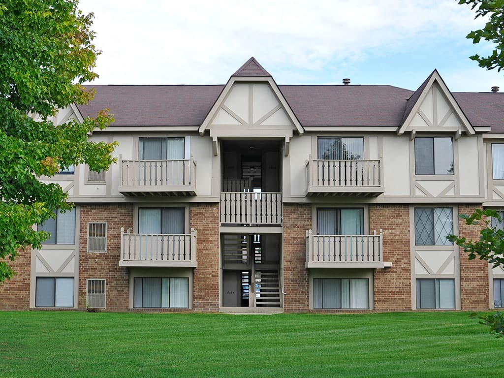 Rivers Edge Apartments 3 of 12