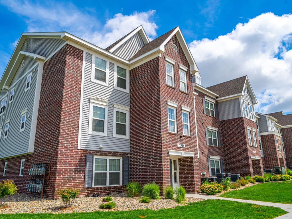 Andover Pointe Apartment Homes 37 of 43