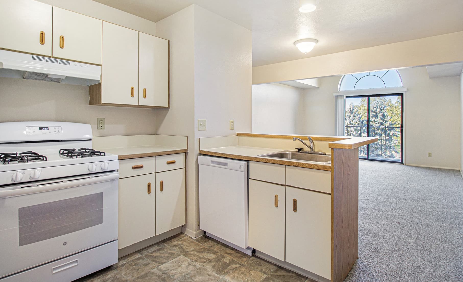 Arbor Lakes Apartments 47 of 48