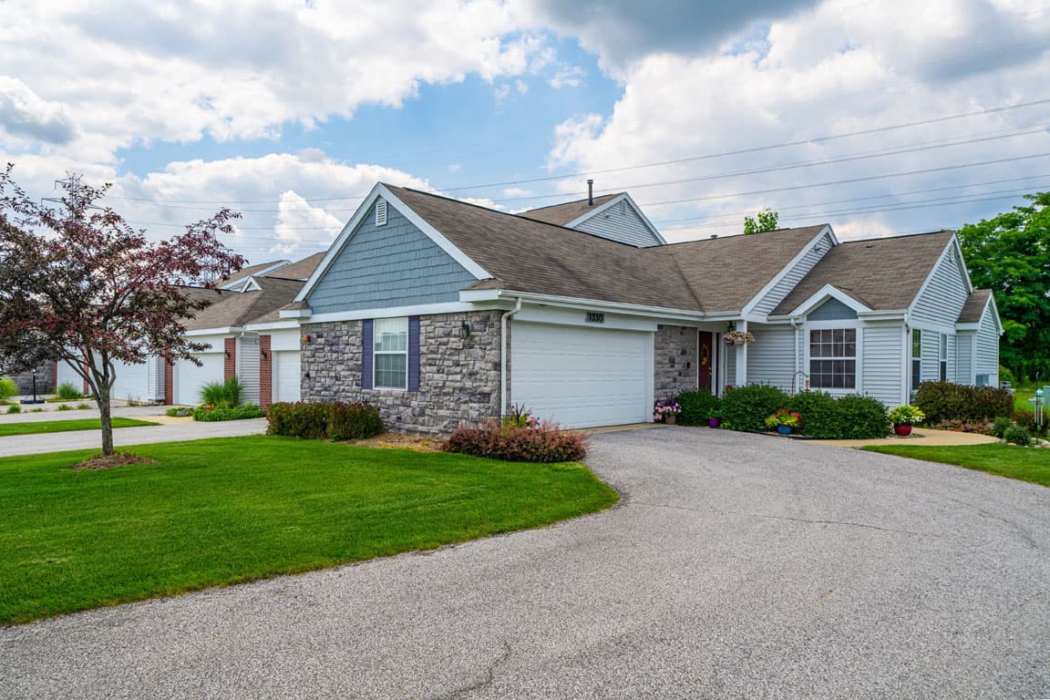 Autumn Lakes Apartments and Townhomes 98 of 101