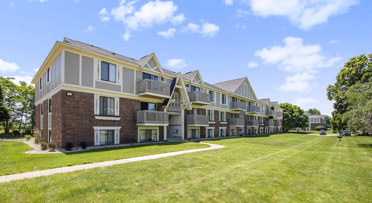 Briarwood Apartments 22 of 24