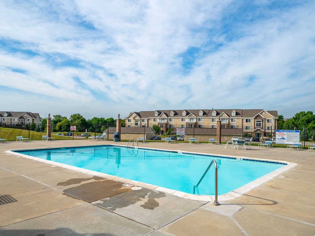 Colonial Pointe at Fairview Apartments 28 of 41