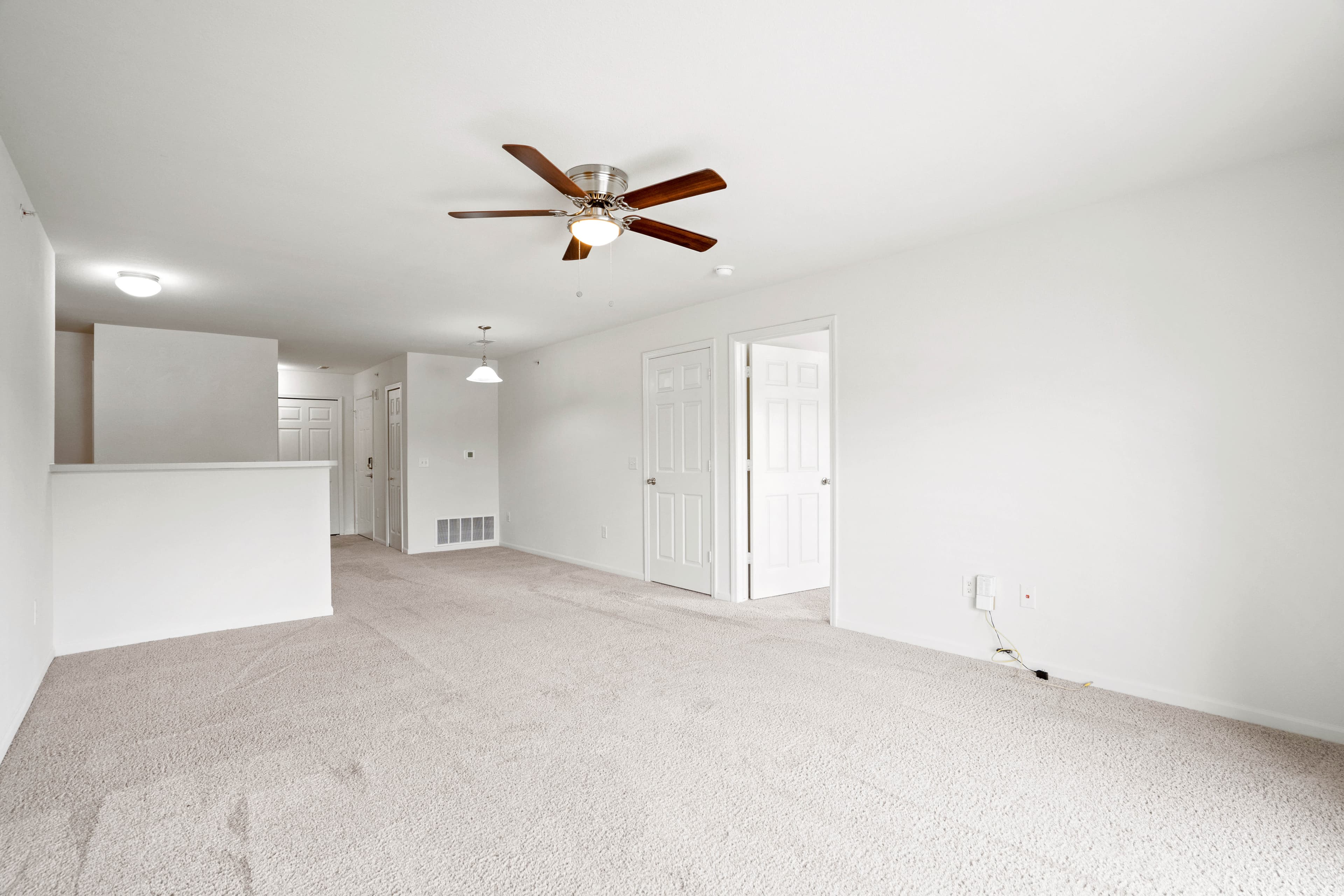 Towne Lakes Apartments 4 of 33