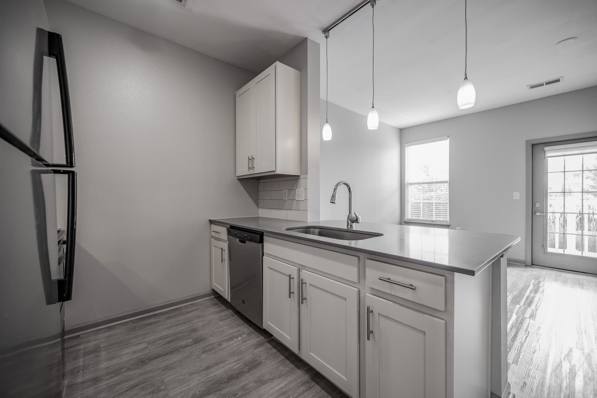 Bella Vista Apartments 33 of 57