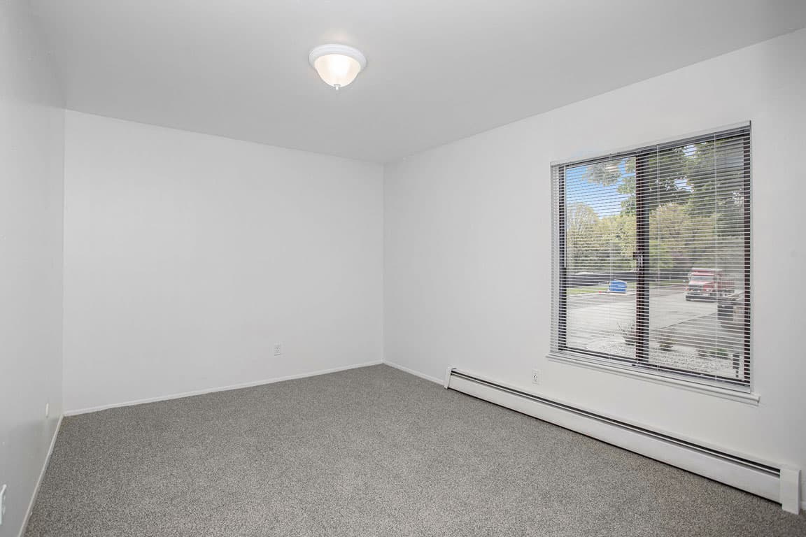 Fairlane Apartments 30 of 52