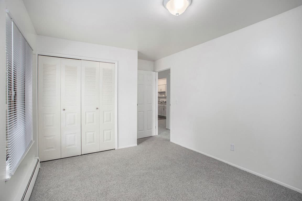 Fairlane Apartments 33 of 52